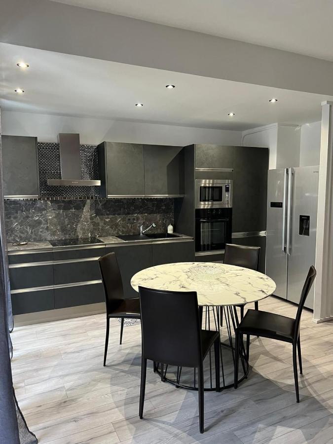 Gorgeous 2 Bedrooms Holiday Apartement Nice Exteriör bild