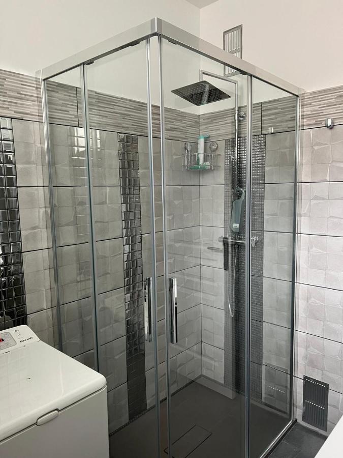 Gorgeous 2 Bedrooms Holiday Apartement Nice Exteriör bild