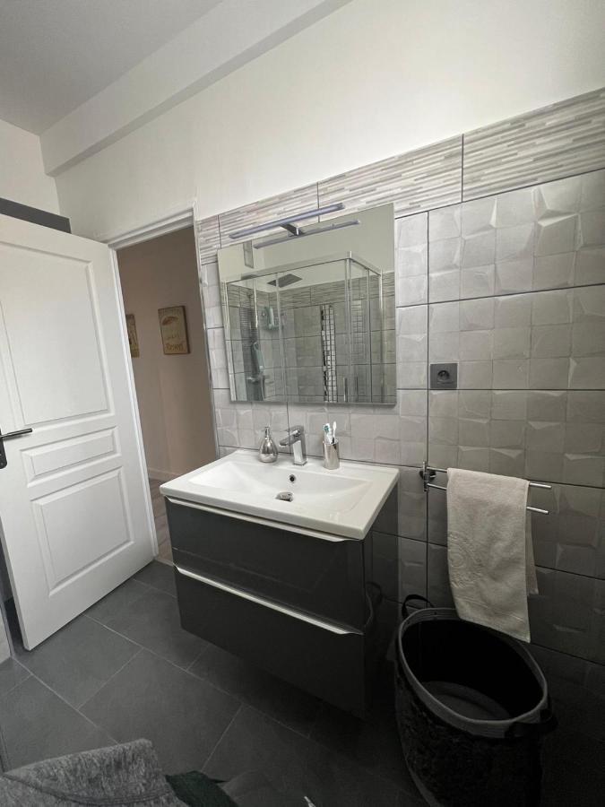 Gorgeous 2 Bedrooms Holiday Apartement Nice Exteriör bild